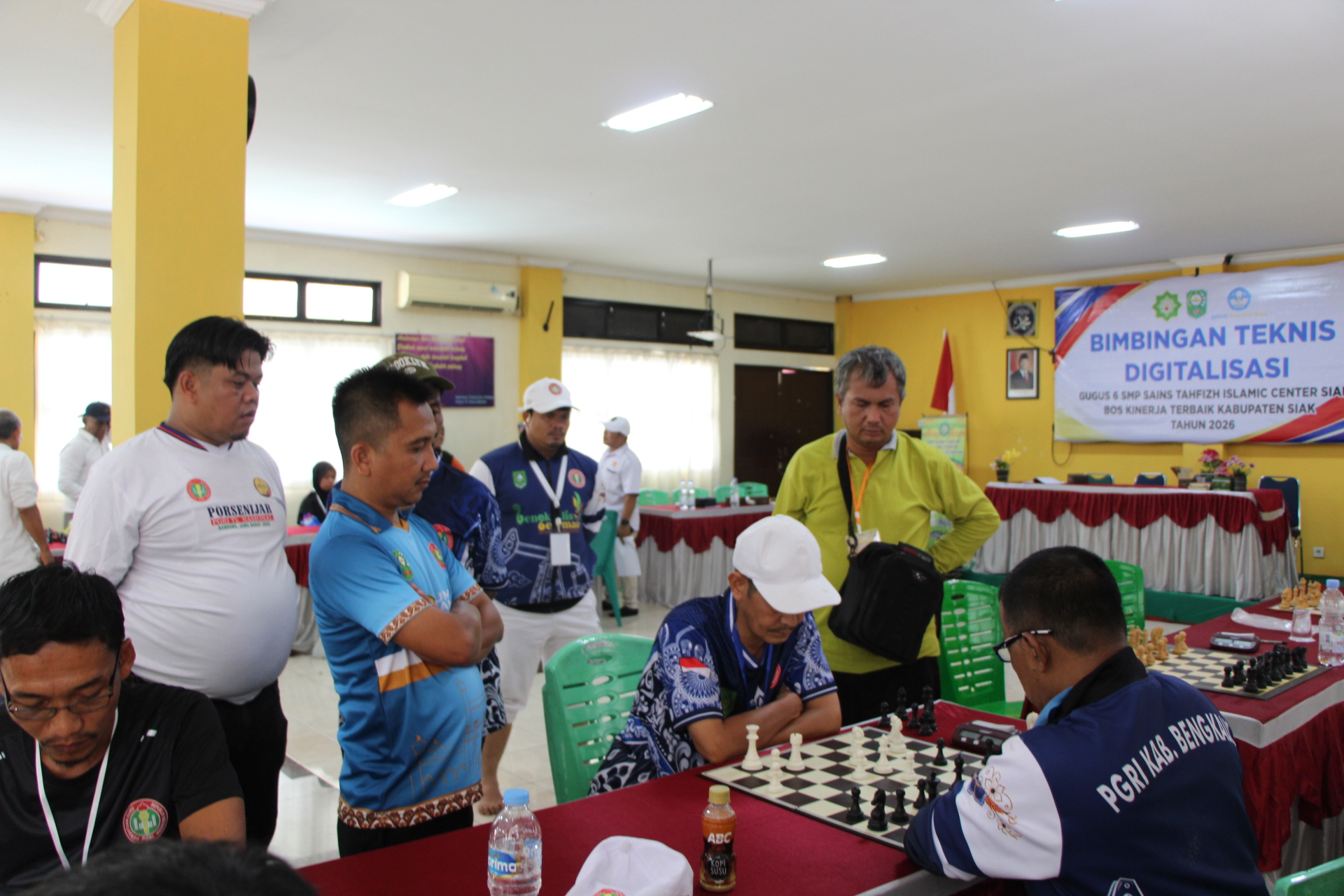 Cabor Catur Kontingen PGRI Inhil Sukses Amankan Mendali Emas di Porsenijar