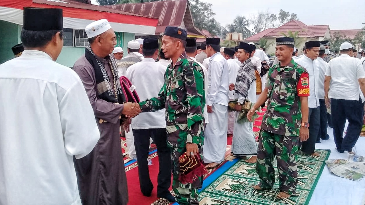 Satuan TNI 0314 Inhil Gelar Sholat Istisqa dan Do'a Bersama di Kecamatan Keritang