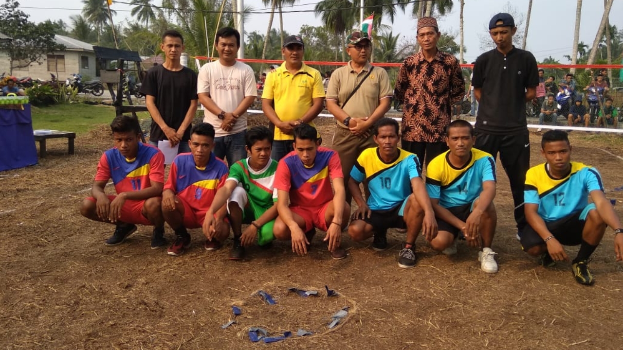 Pjs Danramil 08/Mandah Buka Secara Resmi Turnamen Sepak Takraw Lingkar Cup