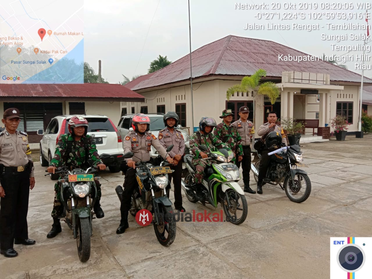 Ciptakan Kondusifitas, Koramil 03/Tempuling dan Polsek Tempuling Gelar Patroli (CipKon)