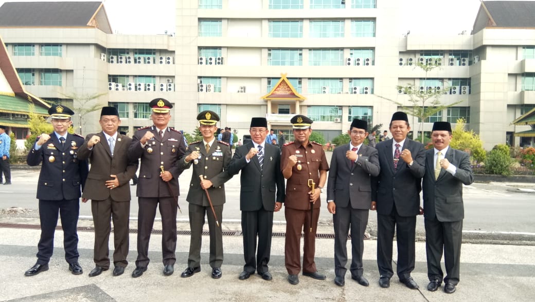 Komandan Kodim (Dandim) 0314/Inhil Letkol Inf Imir Faishal mengikuti kegiatan Upacara Hari Kesaktian Pancasila