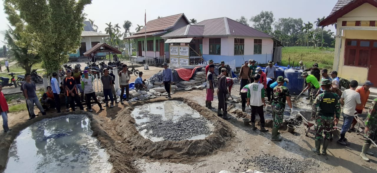 kegiatan Satgas TMMD ke 106 pada hari ini sasaran fisik jembatan Beton yang ukuran jembatan Lebar 3 m dan panjang 55 Meter