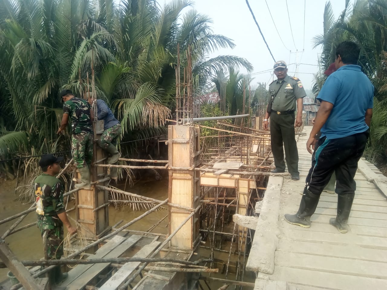 Pelaksanaan pembangunan fisik sasaran TMMD ke-106, Mengkedepankan Kualitas Mutu Bangunan