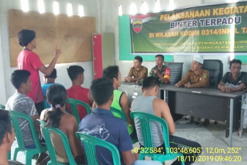 Koramil 04/Kuindra Laksanakan Binter Terpadu di Desa Concong Dalam