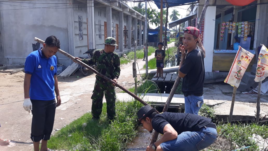 Koramil pulau burung bersama LBDH/Lembaga banjar dalas hangit* laksanakan GORO