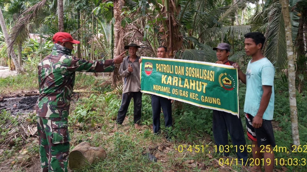 Koramil 05/GAS Beserta Jajarannya Tetap Giat Melaksanakan Sosialisasi Larangan Membakar Lahan Kepada Warga Masyarakat Desa Lahang Hulu