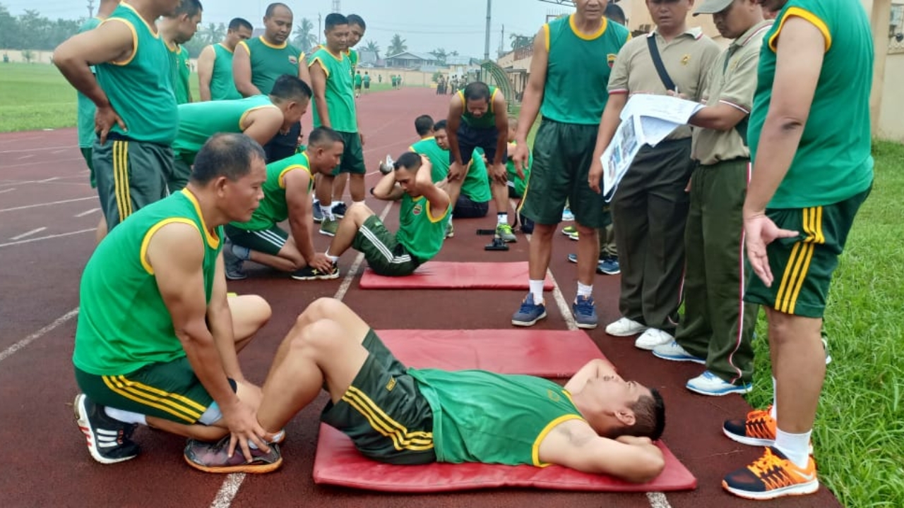 Seluruh Anggota Jajaran Komando Distrik Militer (Kodim) 0314/ KaB. Inhil, Melaksanakan Samapta Periodik