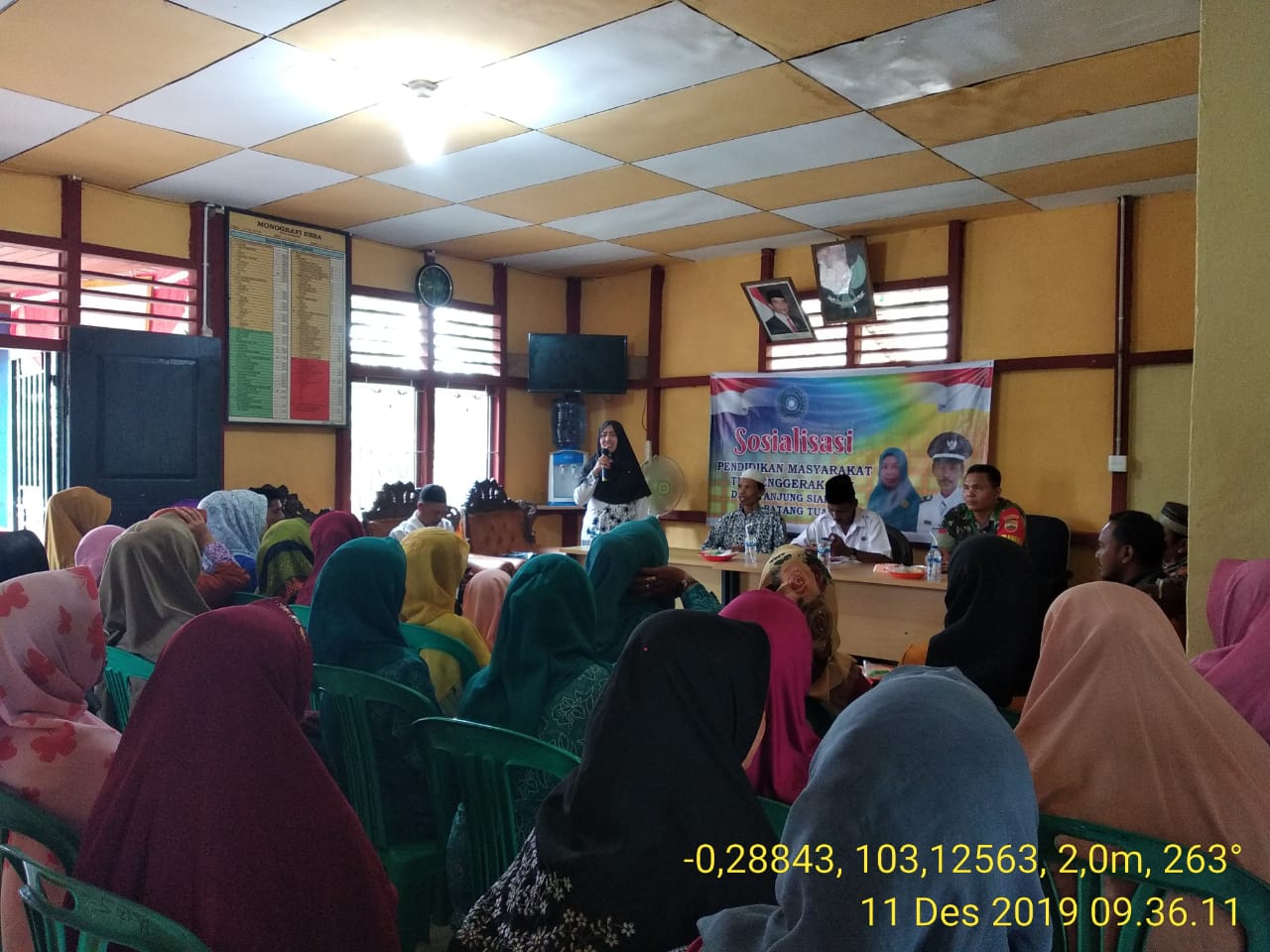 Babinsa Koramil 12/Batang Tuaka Koptu Ronal Manalu melaksanakan sosialisasi kepada orang tua, pra sekolah