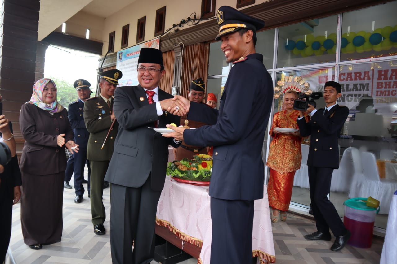 Dandim 0314/Inhil Letkol Inf Imir Faishal menghadiri acara ulang tahun Imigrasi yang ke-70