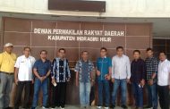 Dewan Perwakilan Daerah (DPRD) Kabupaten Pelalawan melakukan kunjungan kerja ke DPRD Kabupaten Indragiri Hilir