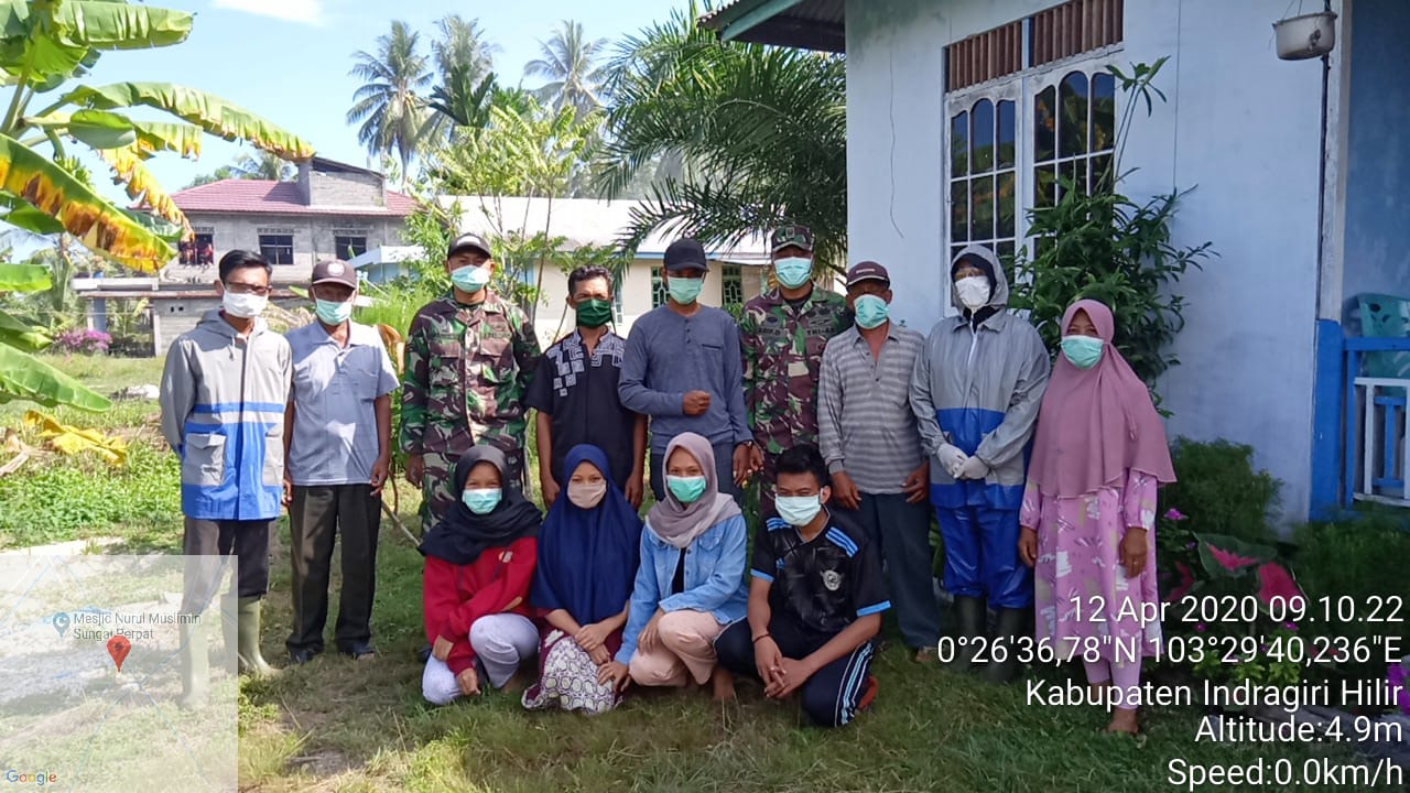 *BABINSA KORAMIL 11/Pulau Burung melaksanakan Pengecekan Suhu Badan dan pemantauan warga ODP guna mencegah Virus CORONA COVID -19 di lokasi KARANTINA DUSUN MANDIRI Desa Teluk Nibung kec pulau burung