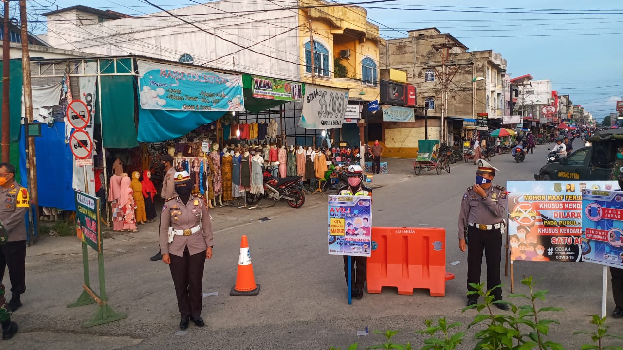 Kasat Lantas Polres Inhil : Mulai Besok Pengendara Wajib Menggunakan Masker