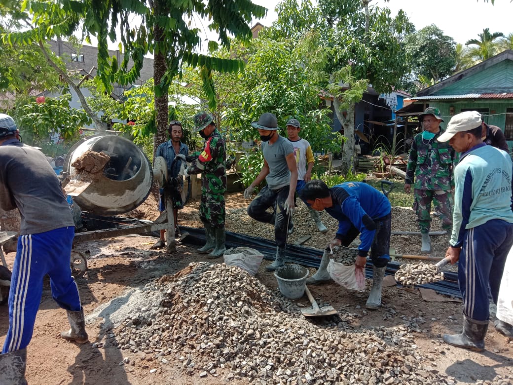 *Satgas Pra TMMD Imbangan Kodim 0314/Inhil bersama masyarakat terus bergotong-royong*