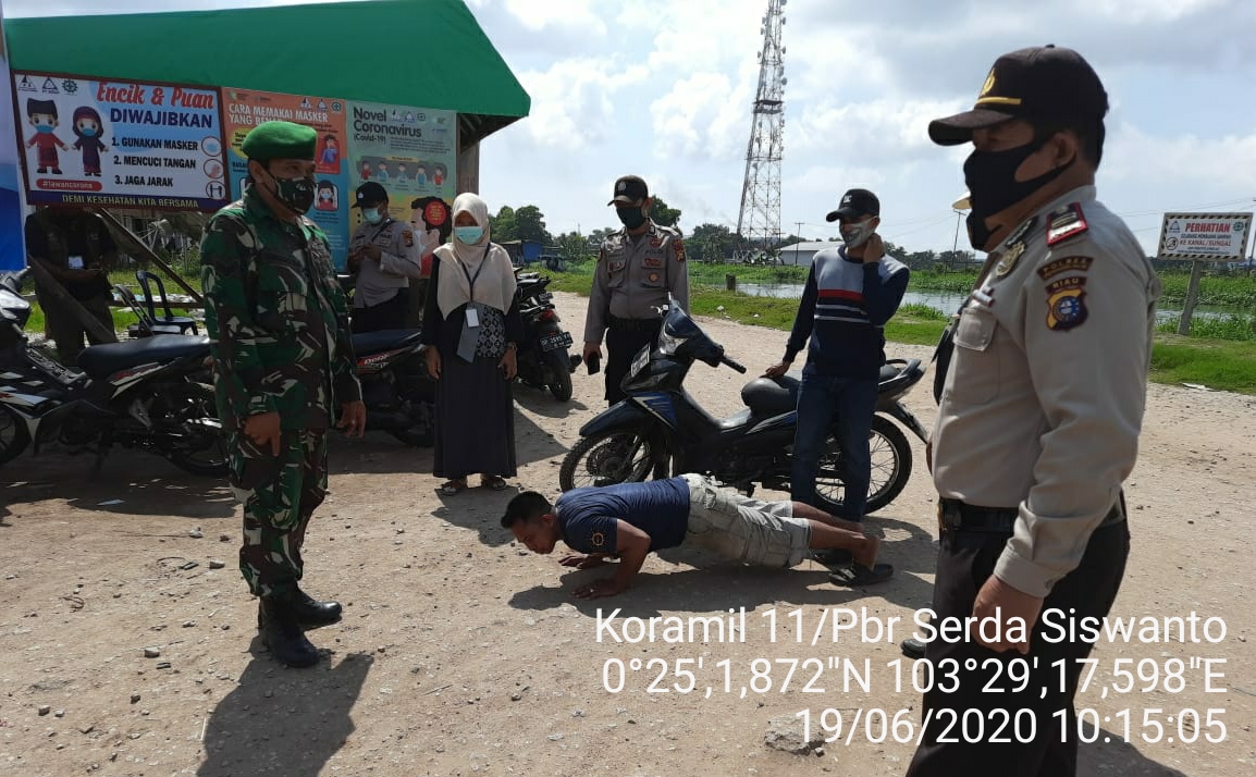 *Personil Koramil 11 Pulau burung dikerahkan agar warga patuh protokol kesehatan*