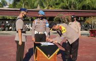 AKBP Indra Duaman,S.IK,Pimpin Upacara Sertijab Dua Perwira Dilingkungan Polres Inhil