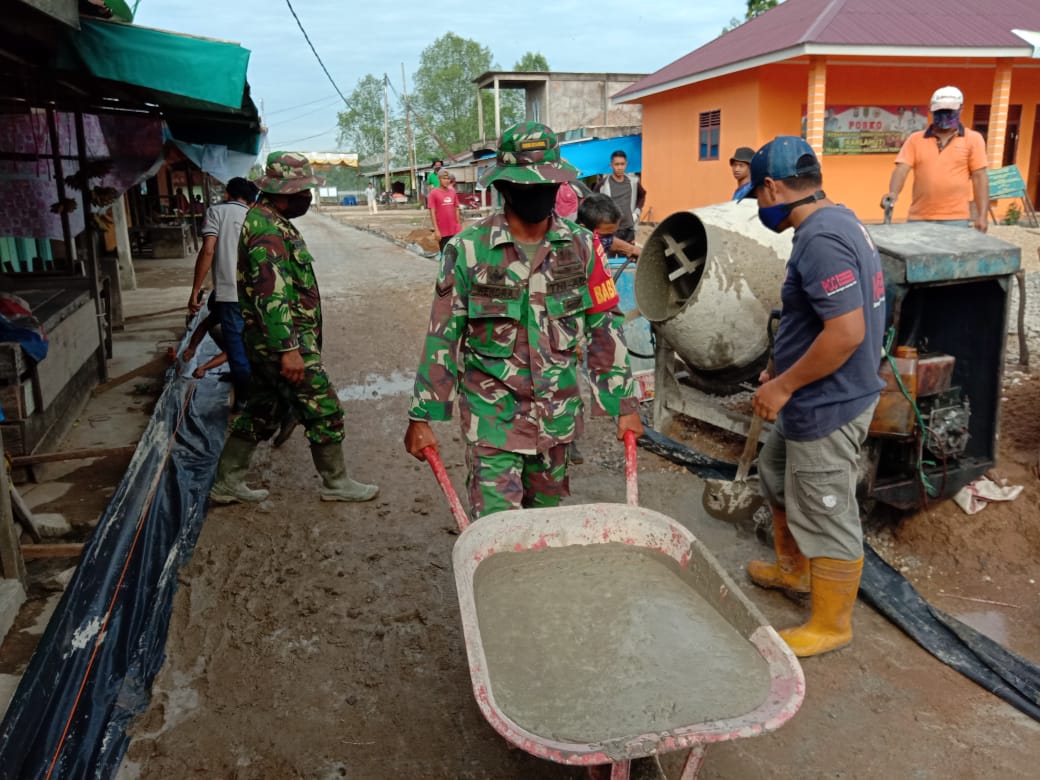 Hari Kedua Pra TMMD di Desa Teluk Kiambang