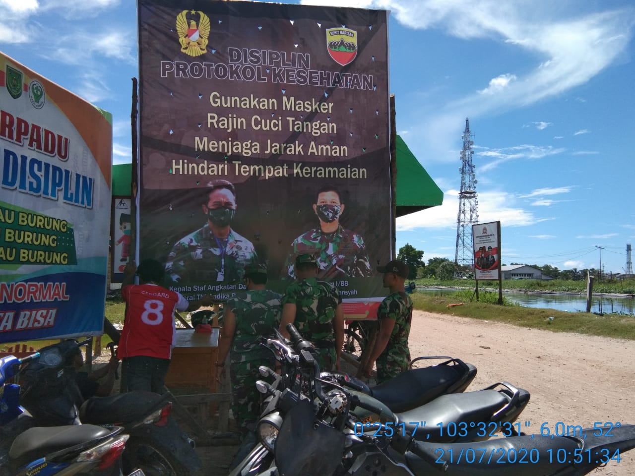 Koramil 11 /Pulau Burung Pasang Baliho dan Spanduk Waspada Virus Corona