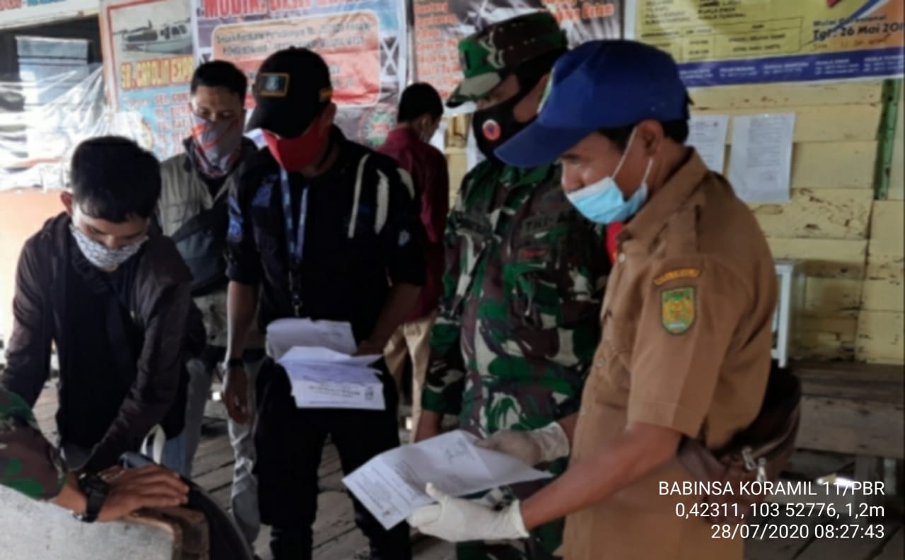 Babinsa Koramil 11 Pulau Burung Tetap Menjalankan Protokol Kesehatan Menjelang Idul Adha