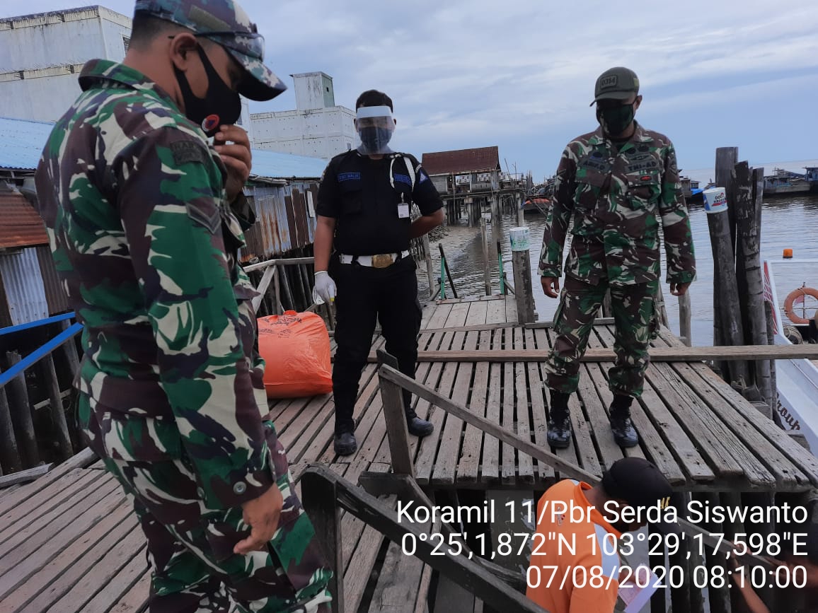 Danramil 11 Pulau Burung: Protokol Kesehatan Konsisten Diterapkan di Pelabuhan