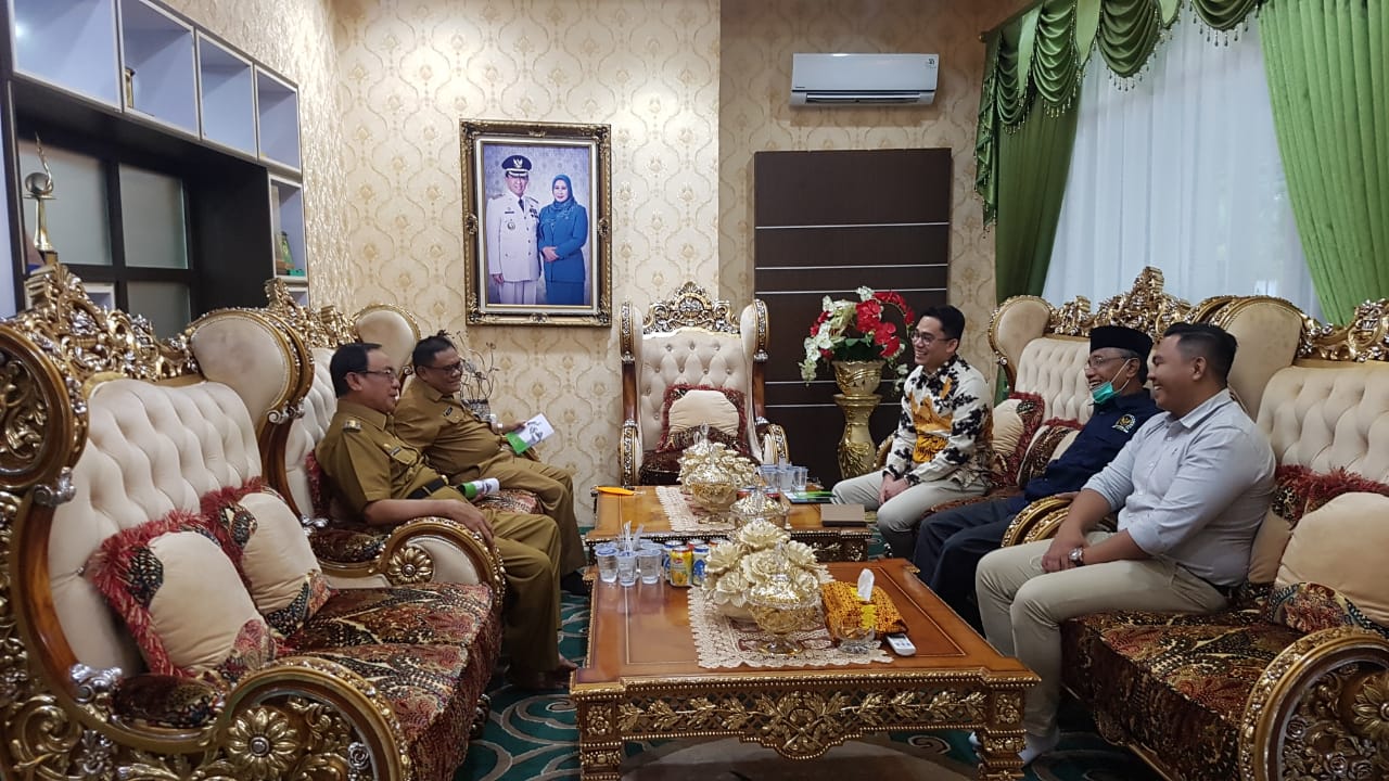 Bupati INHIL, HM Wardan menyambut baik atas kunjungan kerja (Kunker) Anggota Dewan Perwakilan Daerah (DPD) RI Komite II Riau