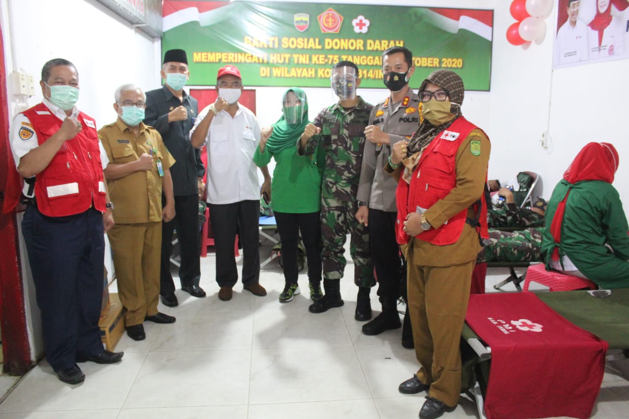 Di Moment HUT TNI dan PMI yang berbarengan ini, Kodim 0314/Inhil Gelar Baksos Donor Darah