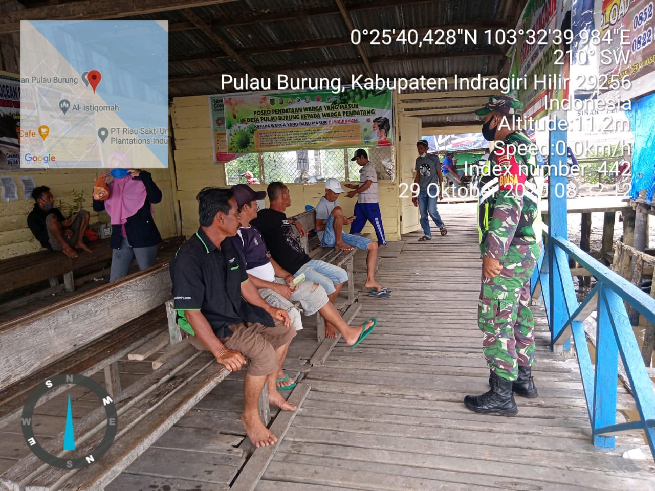 Penegakkan disiplin terpantau media masih dilaksanakan Babinsa Koramil 11/Pulau Burung Kodim 0314/Inhil