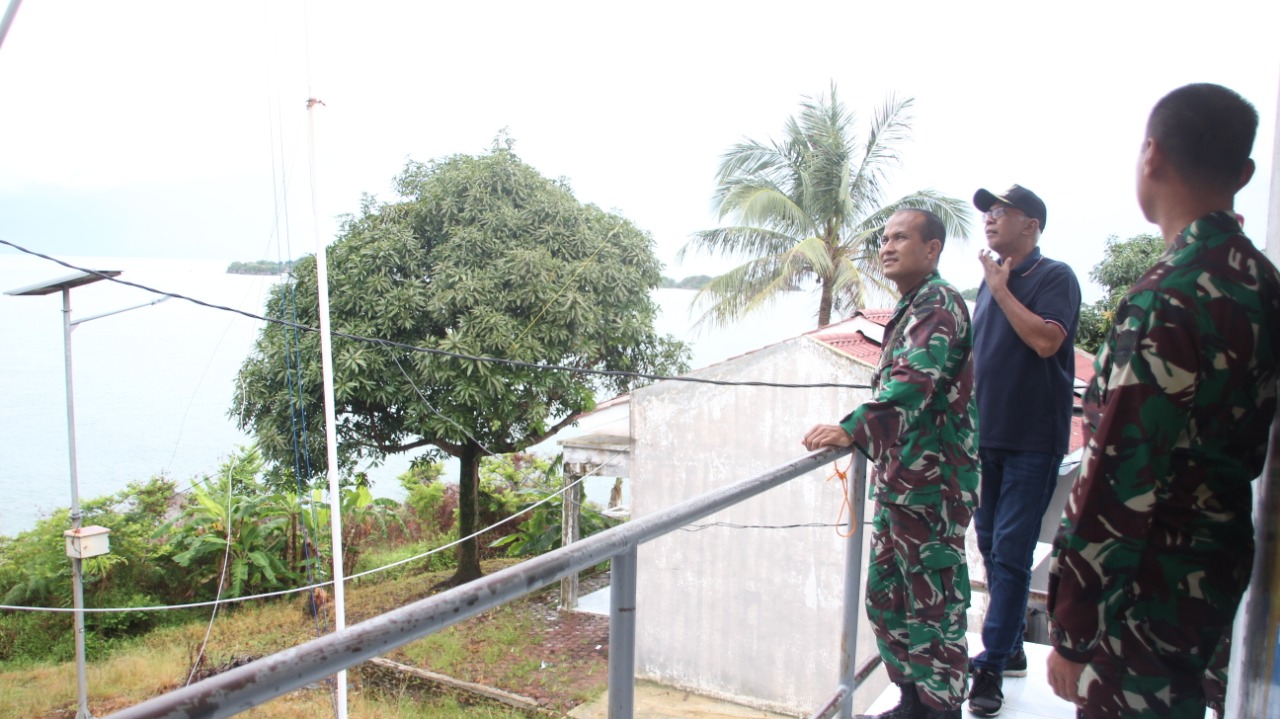 Jaga Pulau Jemur, Danrem 031/WB Berikan Motivasi Kepada Prajurit TNI AL
