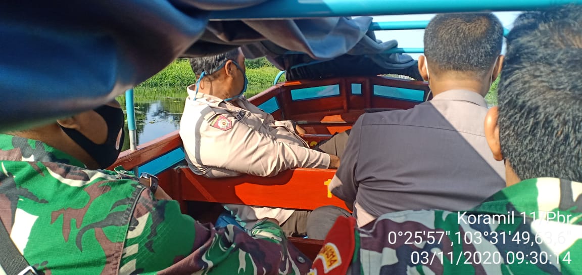 Dengan menggunakan Speed Boat Personil Koramil 11/Patroli Bersam Tim lakukan patroli Karlahut