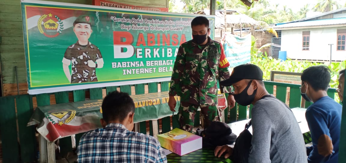 Babinsa Berkibar Koramil 11/Pulau Burung Kodim 0314/Inhil dukung program pemerintah