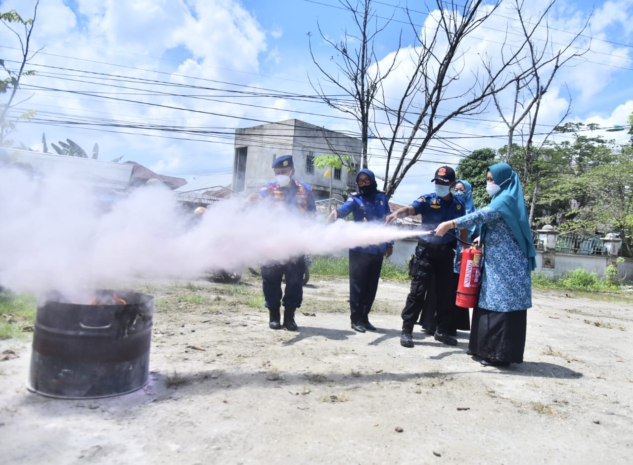 TP PKK bersama DPKP Inhil Bersenergi Menanggani Ancaman Bahaya Kebakaran Secara Dini