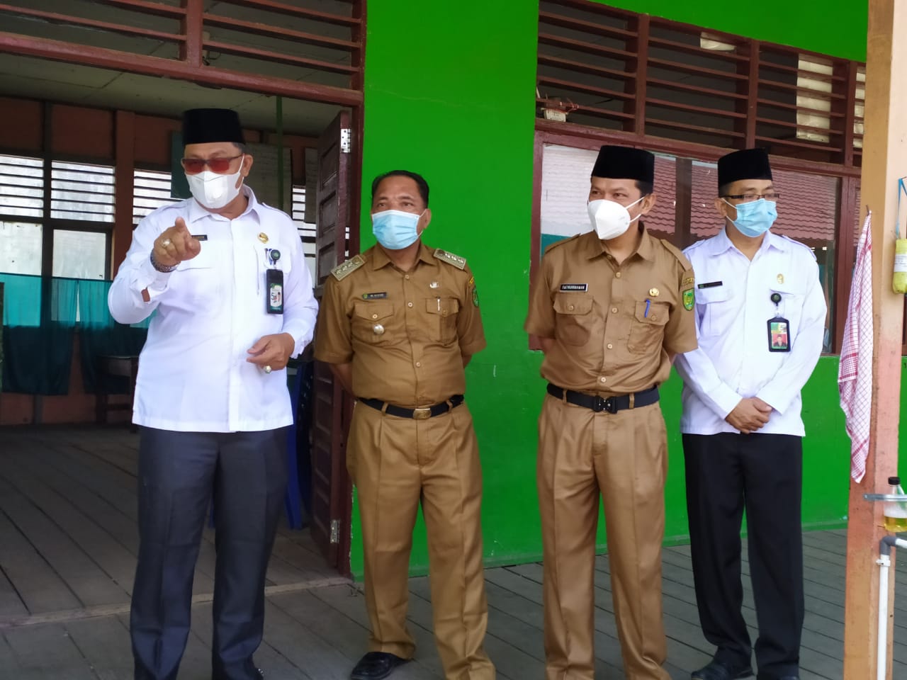 Kunjungi MIN 1 Inhil, Kakan Kemenag Tinjau Penerapan Prokes dan 5M