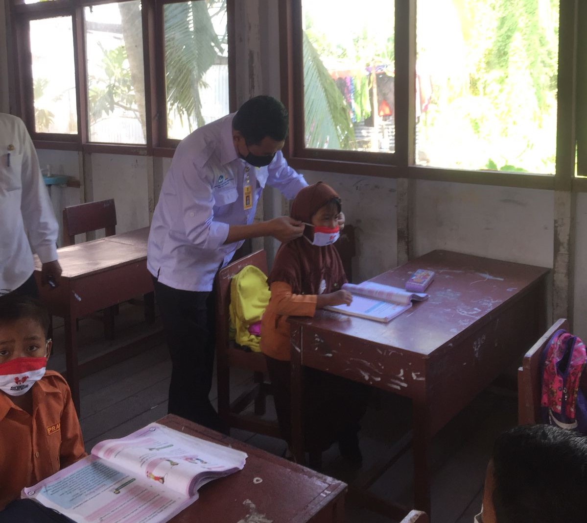 Tinjau Sekolah, Kadisdik Harapkan Kepsek Peduli Sekolah