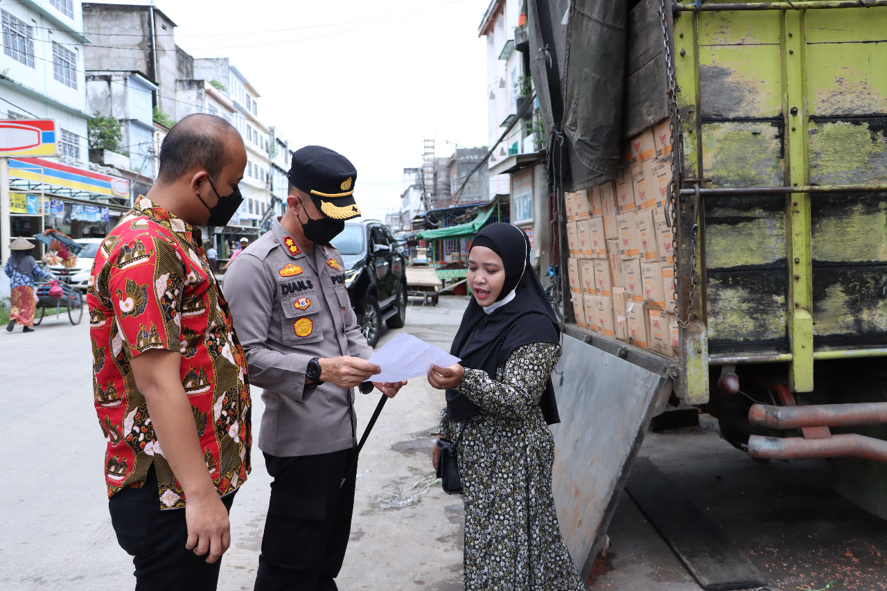 Pasti Minya Goreng Aman, Kapolres Inhil Turun Tangan Cek Langsung Gudang Agen