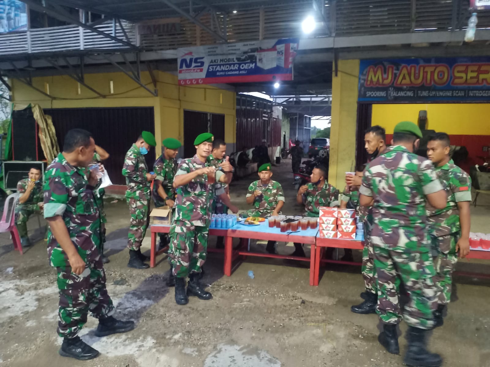 Gelaran Vaksinasi Kodim 0314/lnhil di Meriahkan Grup Arheto band / Akustik