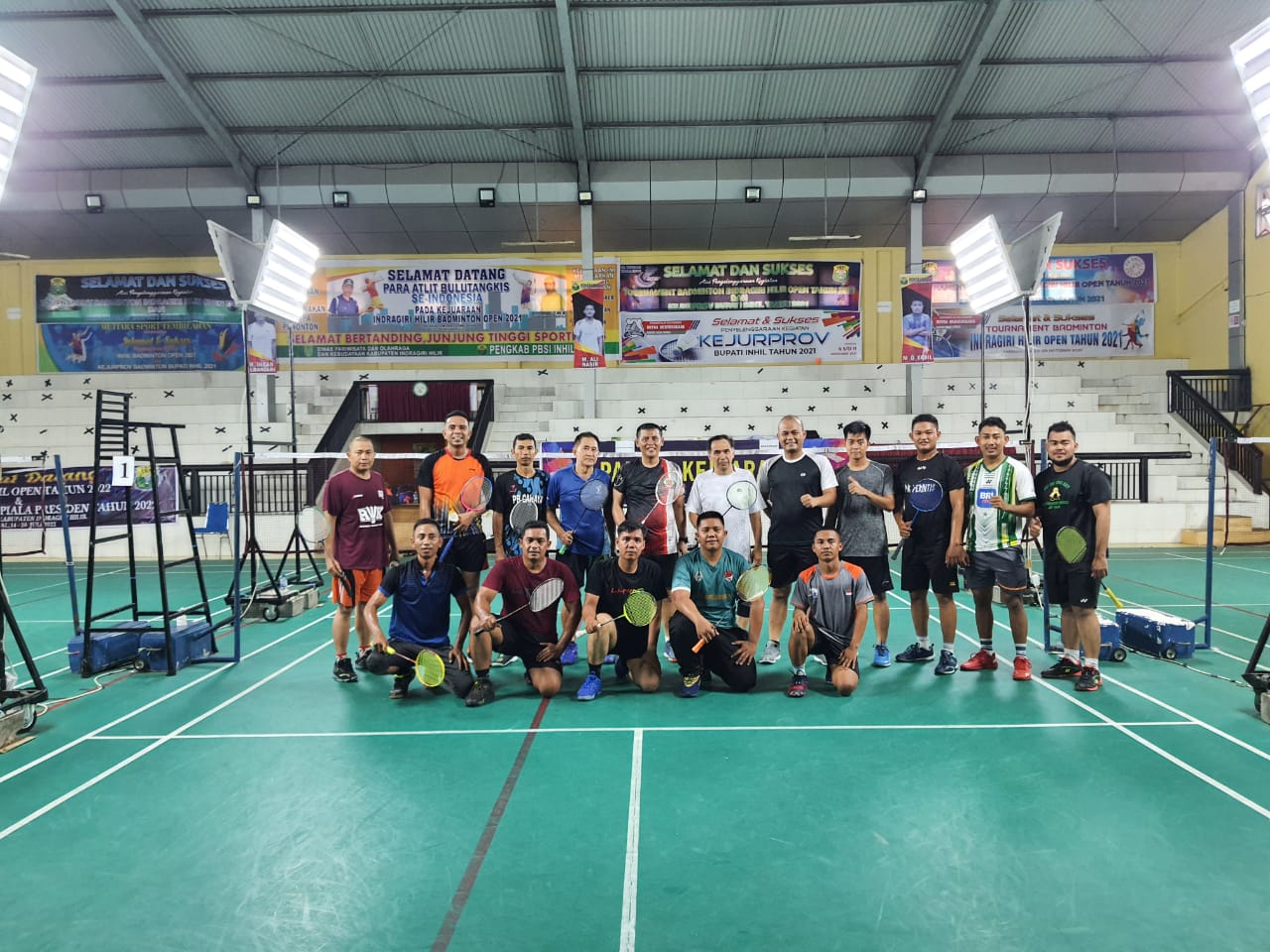 Jaga Kebugaran dan Tingkatkan Silaturahmi, Polres Inhil Gelar Olahraga Badminton