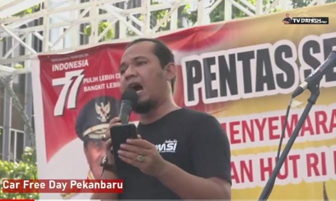 Misteri Gerbang Pontong Bergelegar Menyemarakkan HUT Riau ke 65 dan HUT RI