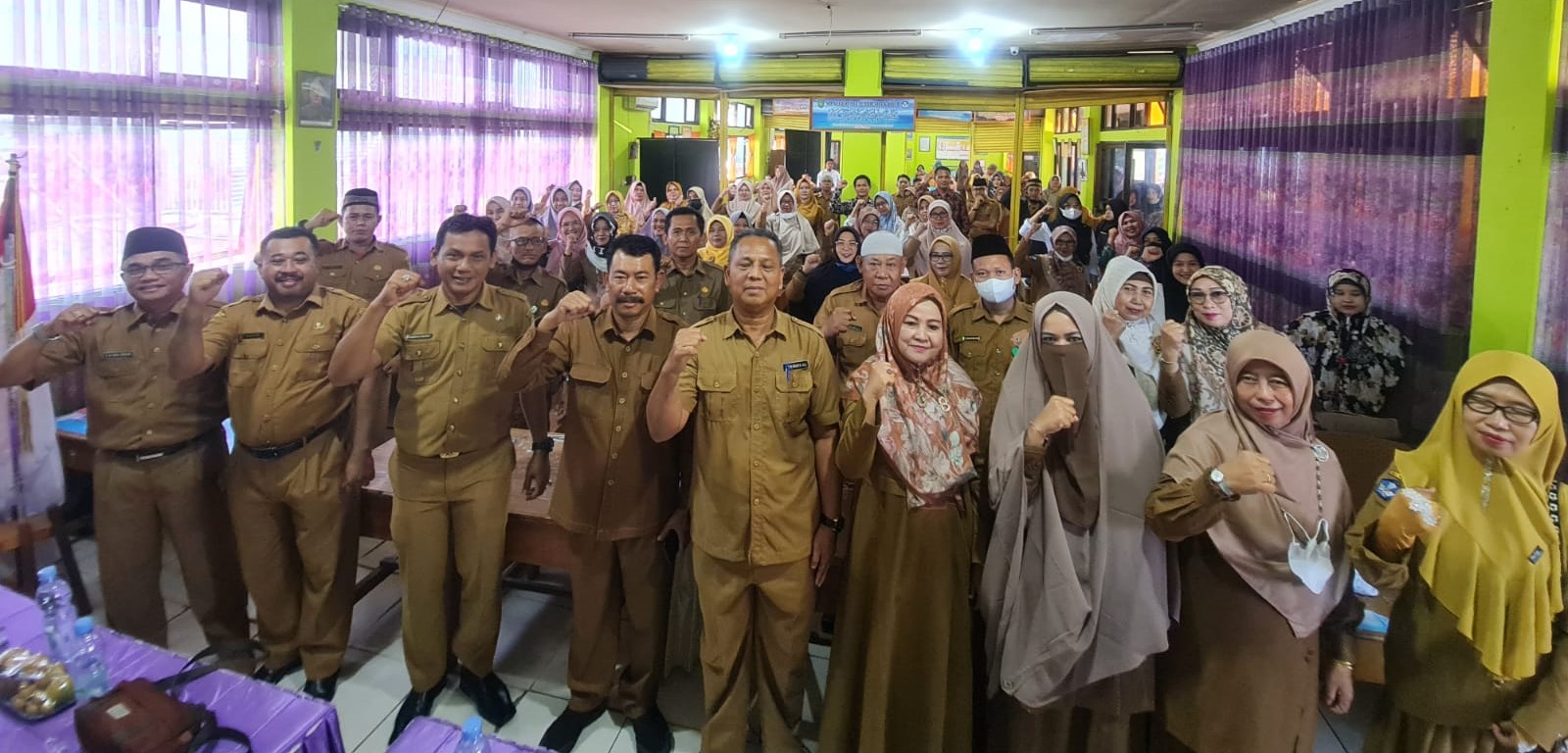 Percepat IKM di Inhil, SDN 004 Tembilahan Gandeng Pelatih Ahli Gelar Bimtek IKM