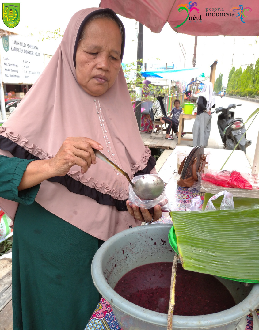 Tape Ketan Merah Uni, Makanan Tradisional Unik yang Harus Kamu Coba