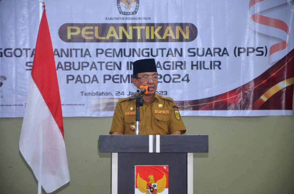 Hadiri Pelantikan Anggota PPS se Kab. Inhil, Bupati Berharap Anggota Yang Dilantik Dapat Profesional Dan Menjaga Netralitas