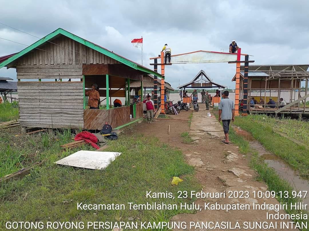 Goro Persiapan Kampung Pancasila Sungai Intan