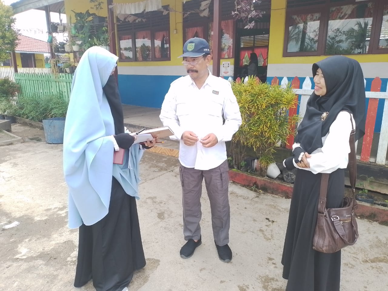 Lakukan Supervisi Pendidikan, Kadisdik Inhik Datangi Sejumlah Sekolah di Tembilahan