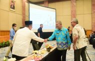 Wabup H.Syamsuddin Uti Ikuti Rapat HLM TPID Se-Provinsi Riau, Untuk Menjaga Inflasi Usulkan Perbaikan ruas Jalan Lintas Rengat-Tembilahan.