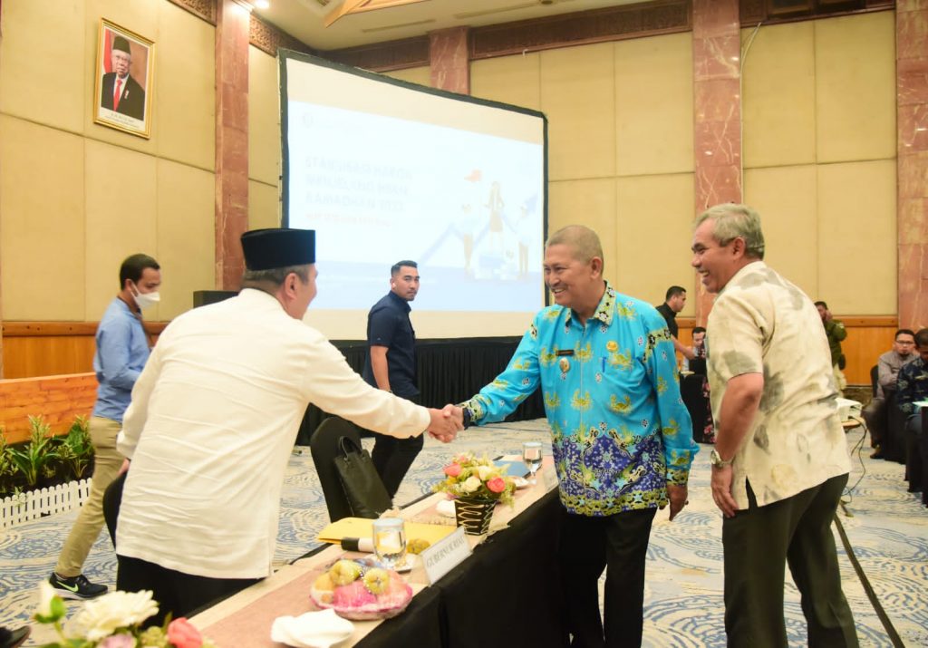 Wabup H.Syamsuddin Uti Ikuti Rapat HLM TPID Se-Provinsi Riau, Untuk Menjaga Inflasi Usulkan Perbaikan ruas Jalan Lintas Rengat-Tembilahan.