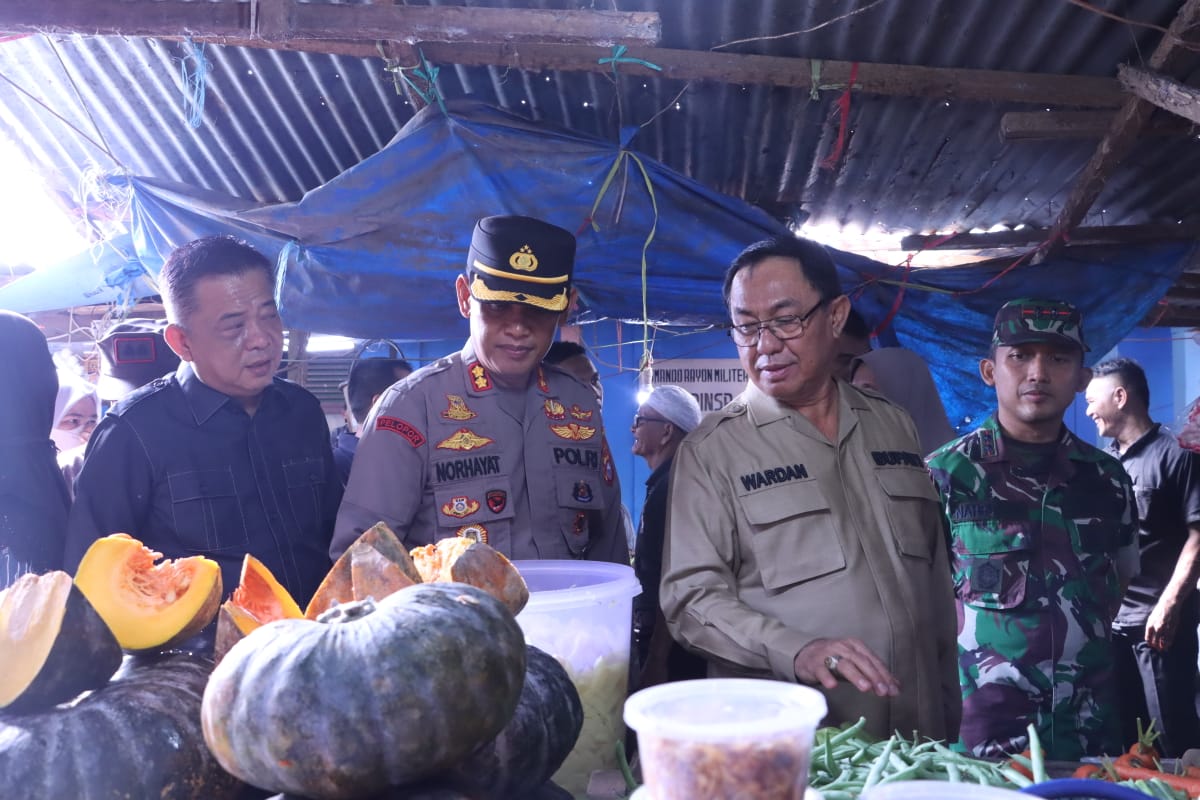 Pantau Bahan Pokok bersama Forkopimda, Kapolres Inhil: Masih Cukup dan Stabil