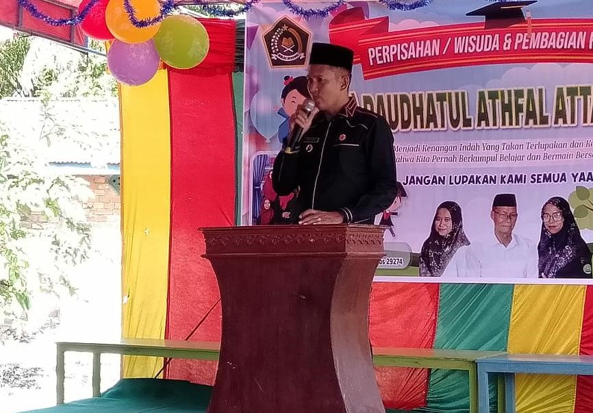 Wakili Bupati Inhil, Camat Hadiri Wisuda dam Pelepasan RA ATTAUFIQIYAH