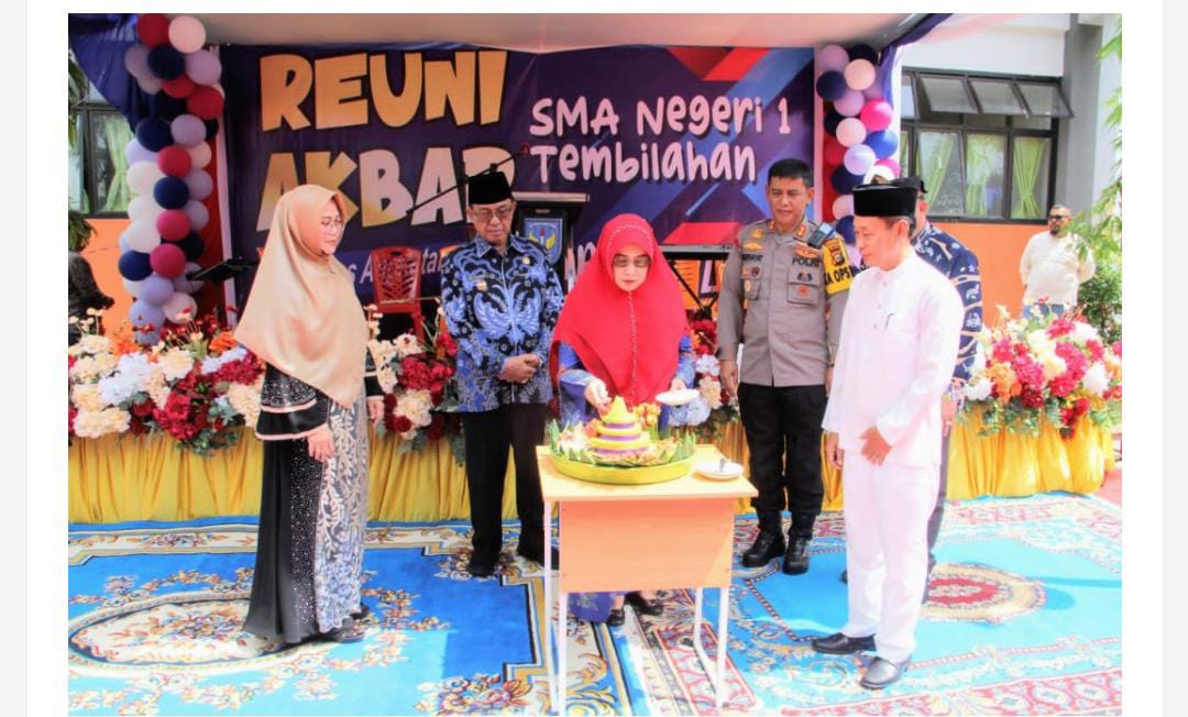 Milad dan Reuni Akbar SMAN 1 Tembilahan Berlangsung Meriah