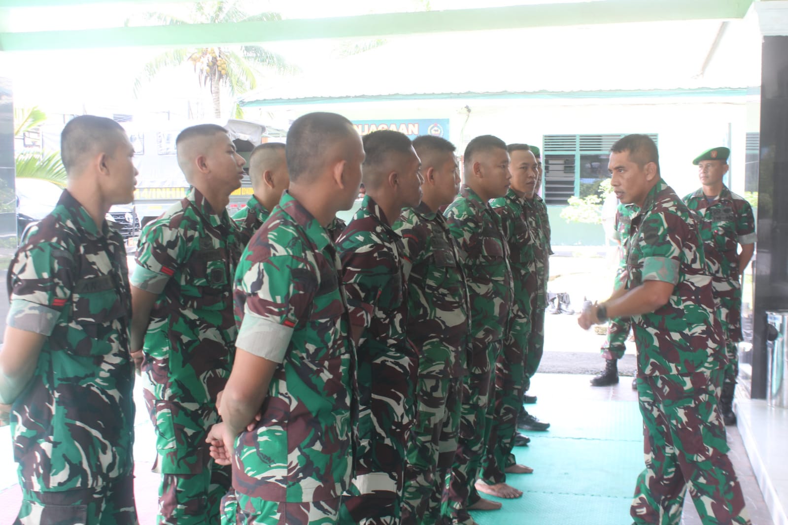 Peringati Hari Juang TNI- AD Tahun 2023,Belasan Prajurit di Lepas Dandim 0314/Inhil Ikuti Kejuaraan Bela Diri Taktis
