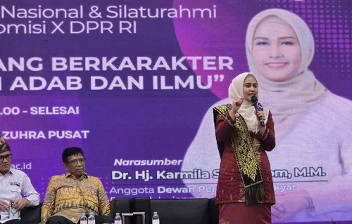 Anggota DPR RI Karmila Sari dan Az Zuhra Bersinergi Kembangkan Generasi Emas Berkarakter