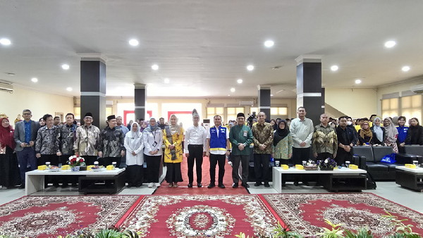 Dr Karmila Sari dan Prof Brian: Kolaborasi Wujudkan Pendidikan Inklusif di Perguruan Tinggi
