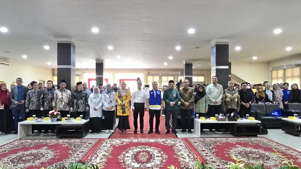 Dr Karmila Sari dan Prof Brian: Kolaborasi Wujudkan Pendidikan Inklusif di Perguruan Tinggi